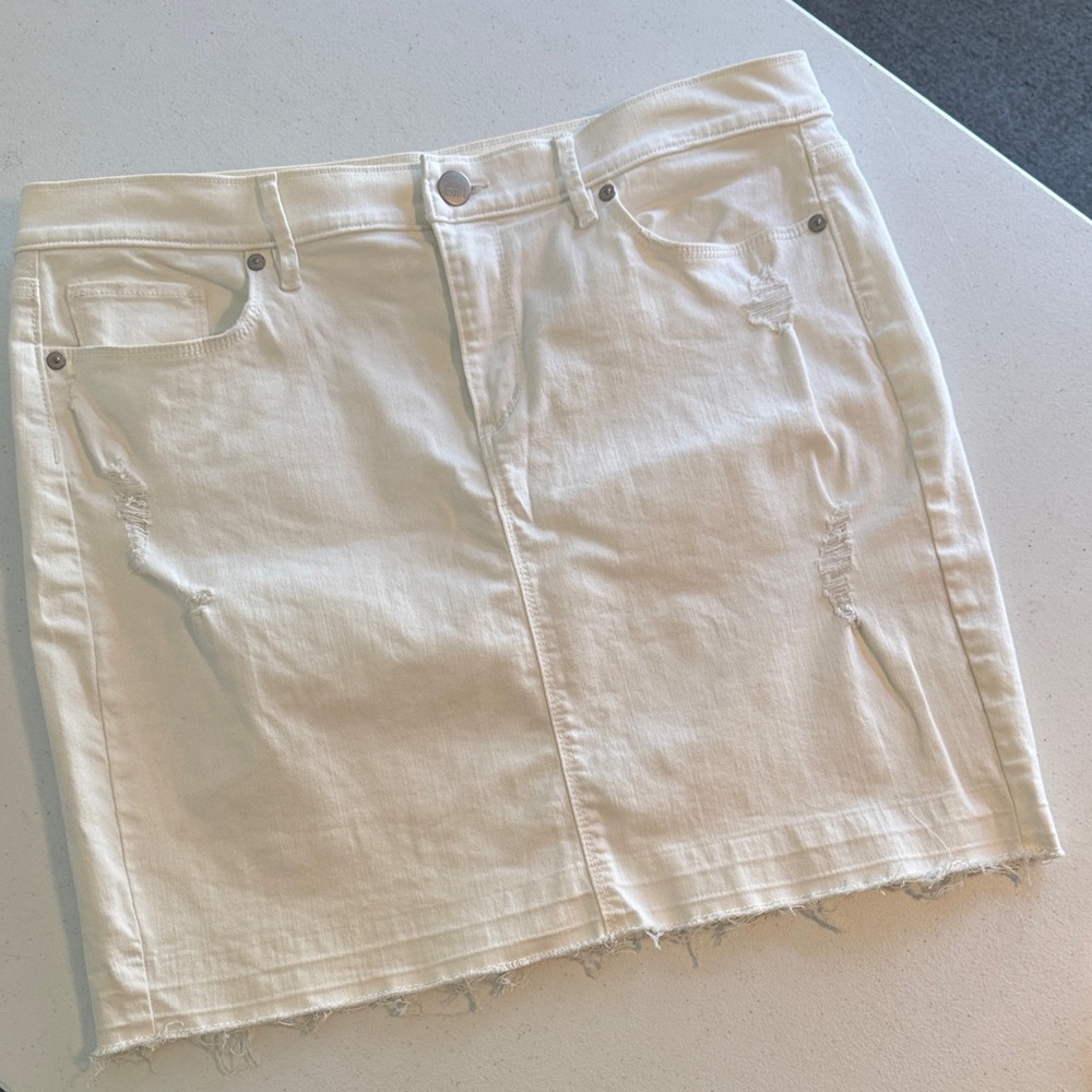 Ann Taylor LOFT Tall Denim Skirt – Size 12/31, Distressed Hem & Tear Details